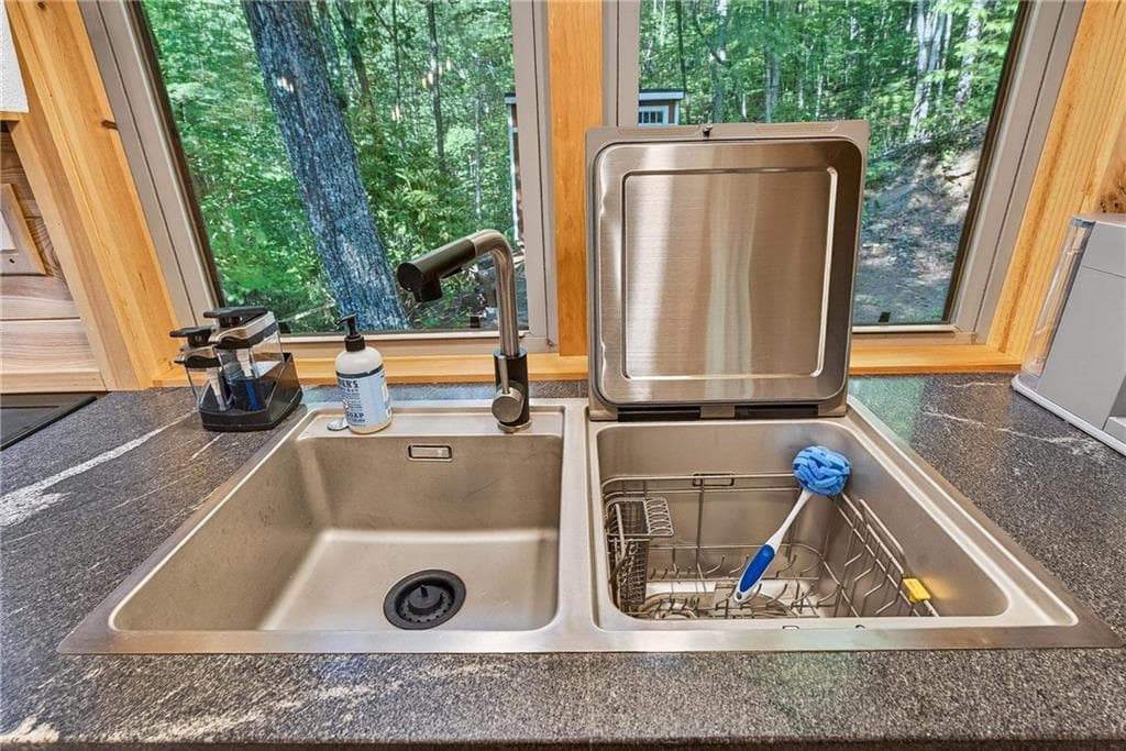 1 bedroom, 1 bathroom, 376 sq ft single family residence for sale at 93 Martin Crossing, Cherry Log, GA 30522 — photo 10