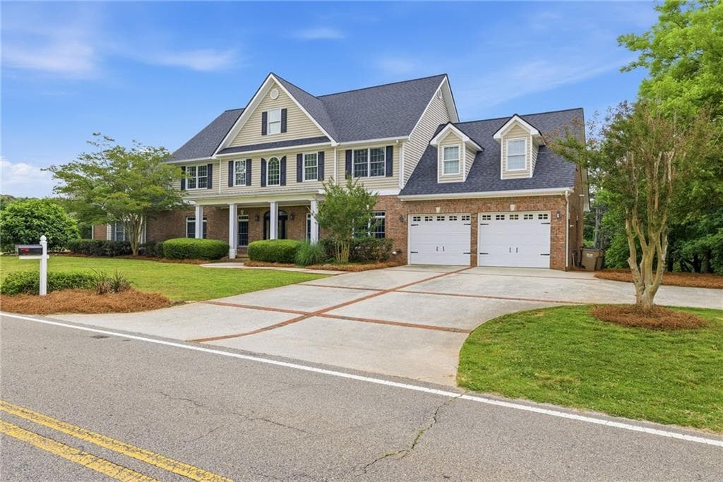 9 bedroom, 7 bathroom, 6,483 sq ft single family residence for sale at 4337 Mountain View Road, Oakwood, GA 30566 — photo 4