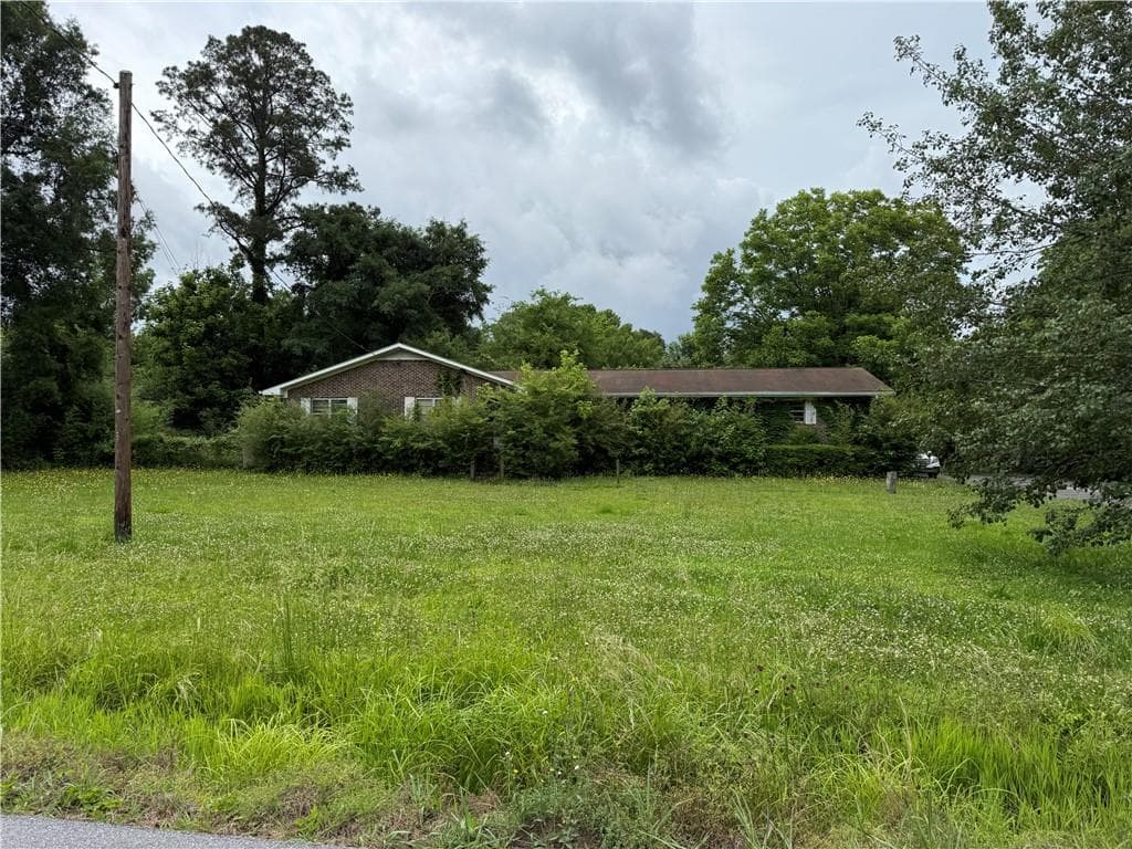 3 bedroom, 2 bathroom, 1,820 sq ft single family residence for sale at 14 Cordle Drive, Rome, GA 30165 — photo 1 of 1