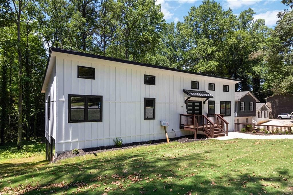 2 bedroom, 2 bathroom, 1,842 sq ft single family residence for sale at 775 Catherine Drive, Lawrenceville, GA 30044 — photo 2
