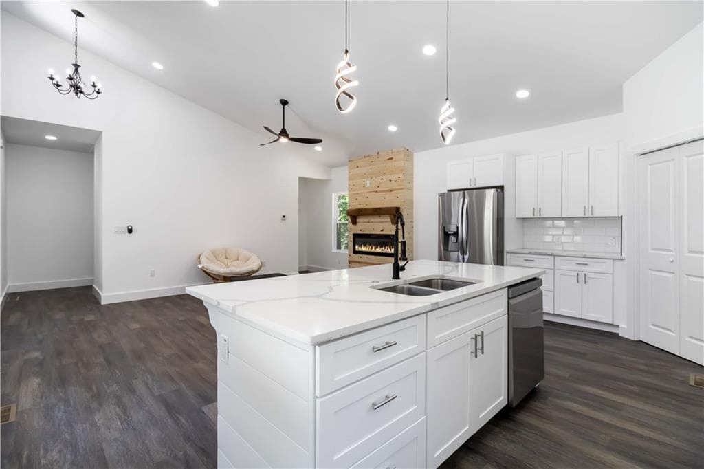 2 bedroom, 2 bathroom, 1,842 sq ft single family residence for sale at 775 Catherine Drive, Lawrenceville, GA 30044 — photo 9
