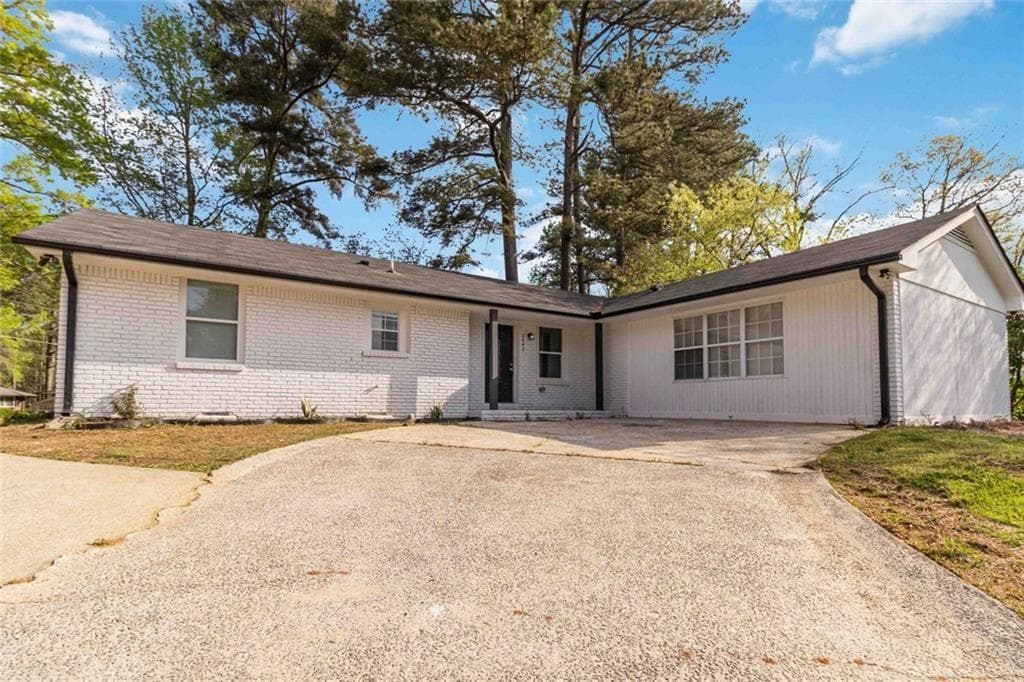 2447 Omaha Road, Atlanta, GA 30331 — most recent listing photo