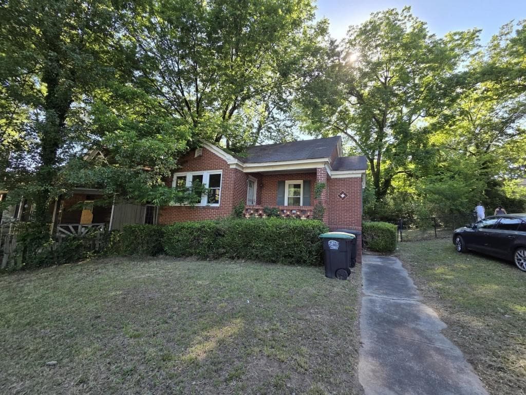 2 bedroom, 1 bathroom, 892 sq ft single family residence sold at 103 Pine Street, Rome, GA 30161