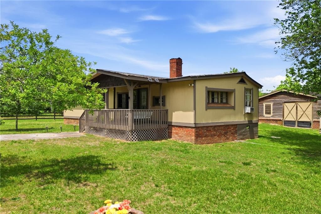 3 bedroom, 2 bathroom, 1,536 sq ft single family residence for sale at 7470 Hightower Circle, Cumming, GA 30028 — photo 7