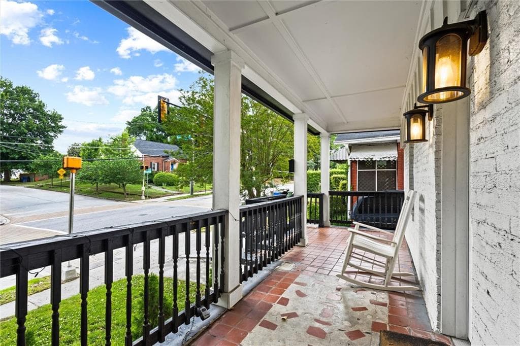 4 bedroom, 4 bathroom, 2,647 sq ft single family residence for sale at 1115 M L King Jr Drive, Atlanta, GA 30314 — photo 9