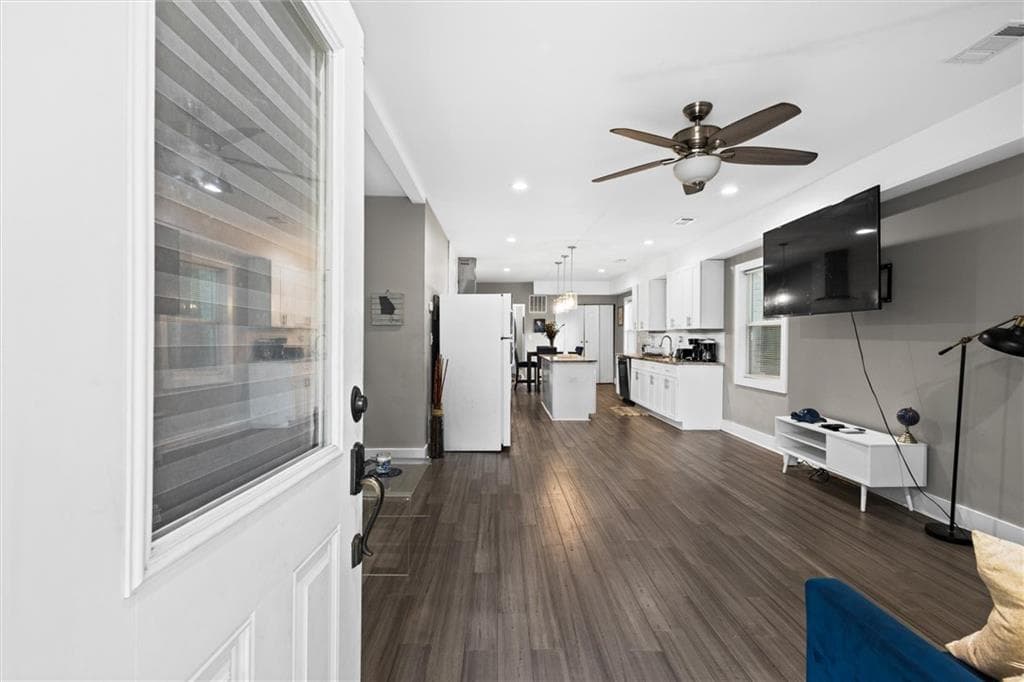4 bedroom, 4 bathroom, 2,647 sq ft single family residence for sale at 1115 M L King Jr Drive, Atlanta, GA 30314 — photo 10