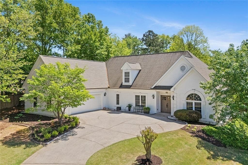 1610 Oakfield Lane, Roswell, GA 30075 — most recent listing photo