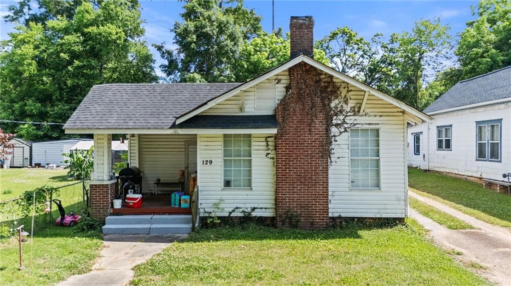 129 W Ellawood Avenue