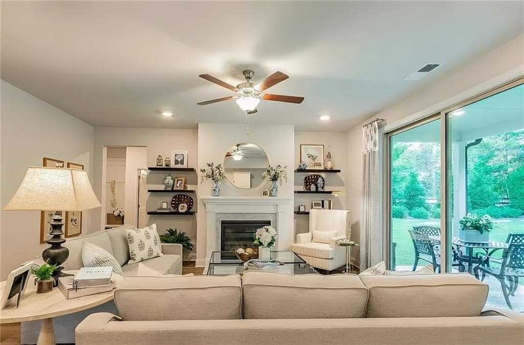 5 bedroom, 4 bathroom, 3,392 sq ft single family residence for rent at 7930 Tiberon Pkwy, Cumming, GA 30028 for $3,000 a month — photo 4