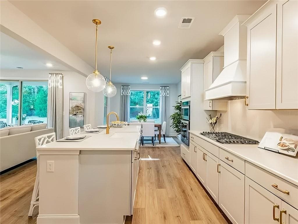 5 bedroom, 4 bathroom, 3,392 sq ft single family residence for rent at 7930 Tiberon Pkwy, Cumming, GA 30028 for $3,000 a month — photo 6