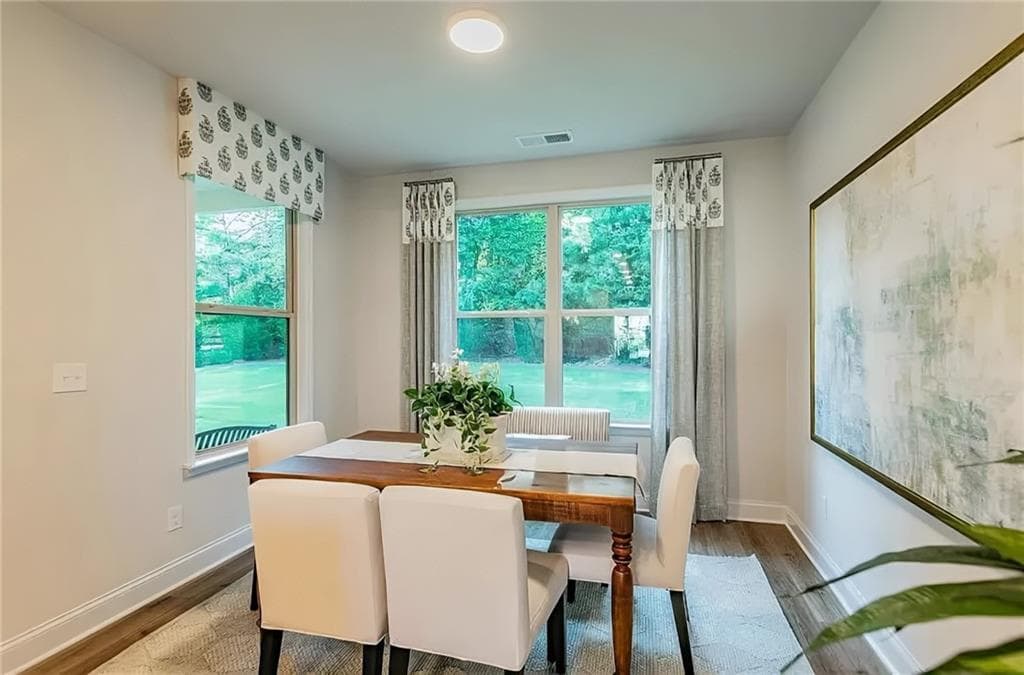 5 bedroom, 4 bathroom, 3,392 sq ft single family residence for rent at 7930 Tiberon Pkwy, Cumming, GA 30028 for $3,000 a month — photo 7