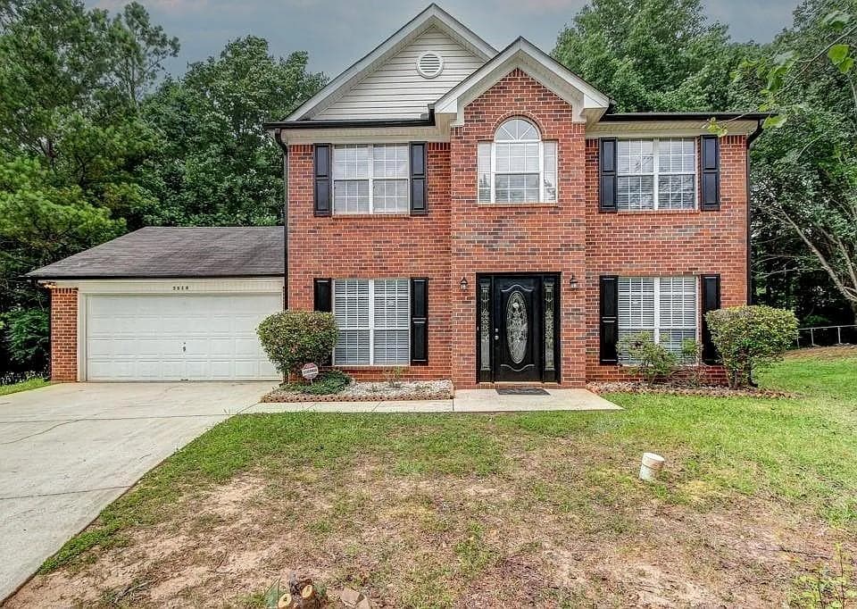 4 bedroom, 3 bathroom, 2,028 sq ft single family residence for sale at 3614 Summit Pines, Decatur, GA 30034