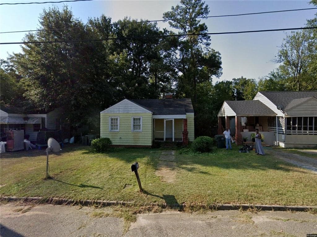 2 bedroom, 1 bathroom, 838 sq ft single family residence for sale at 548 Ormond Terrace, Macon, GA 31206