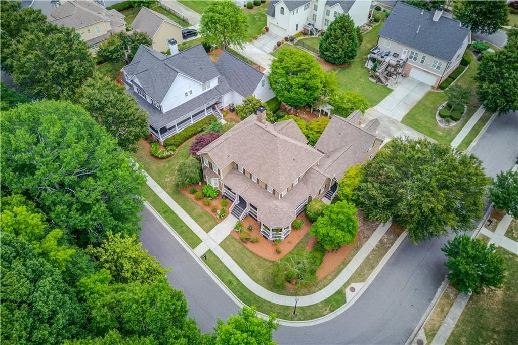 5 bedroom, 5 bathroom, 3,800 sq ft single family residence for sale at 605 Trip Street, Grayson, GA 30017 — photo 3