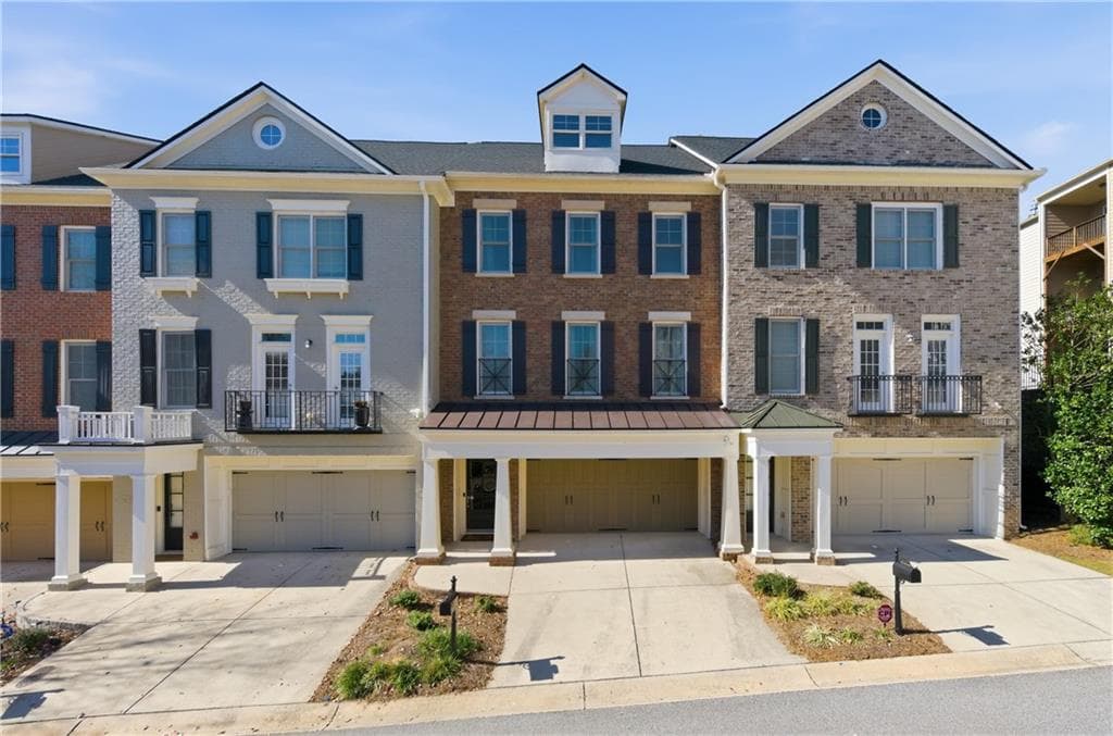 3 bedroom, 4 bathroom, 2,846 sq ft townhouse for sale at 6187 Trumbul Oaks Court, Mableton, GA 30126 — photo 1 of 55
