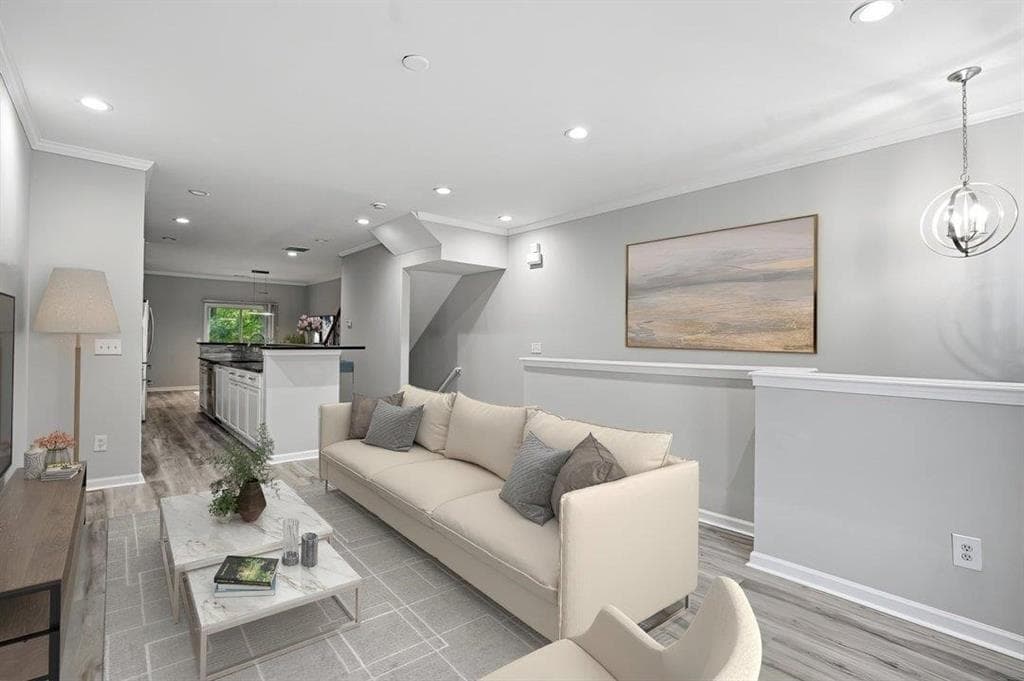 3 bedroom, 4 bathroom, 1,326 sq ft townhouse for sale at 1297 Liberty Parkway, Atlanta, GA 30318 — photo 2