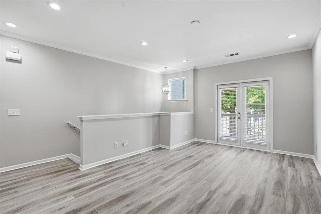 3 bedroom, 4 bathroom, 1,326 sq ft townhouse for sale at 1297 Liberty Parkway, Atlanta, GA 30318 — photo 7