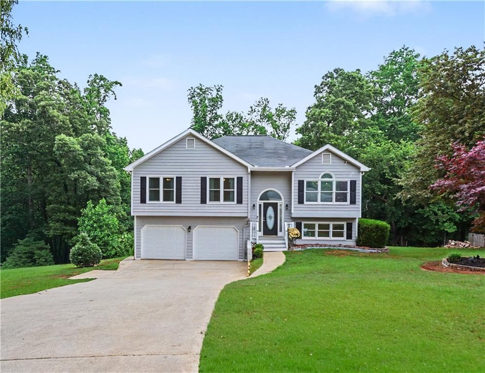 5 bedroom, 3 bathroom, 2,240 sq ft single family residence for sale at 5643 Pipsissewa Drive, Flowery Branch, GA 30542