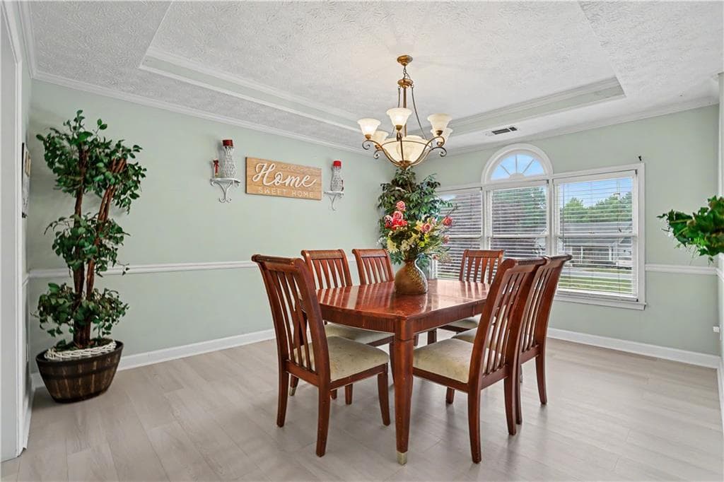 5 bedroom, 3 bathroom, 2,240 sq ft single family residence for sale at 5643 Pipsissewa Drive, Flowery Branch, GA 30542 — photo 9