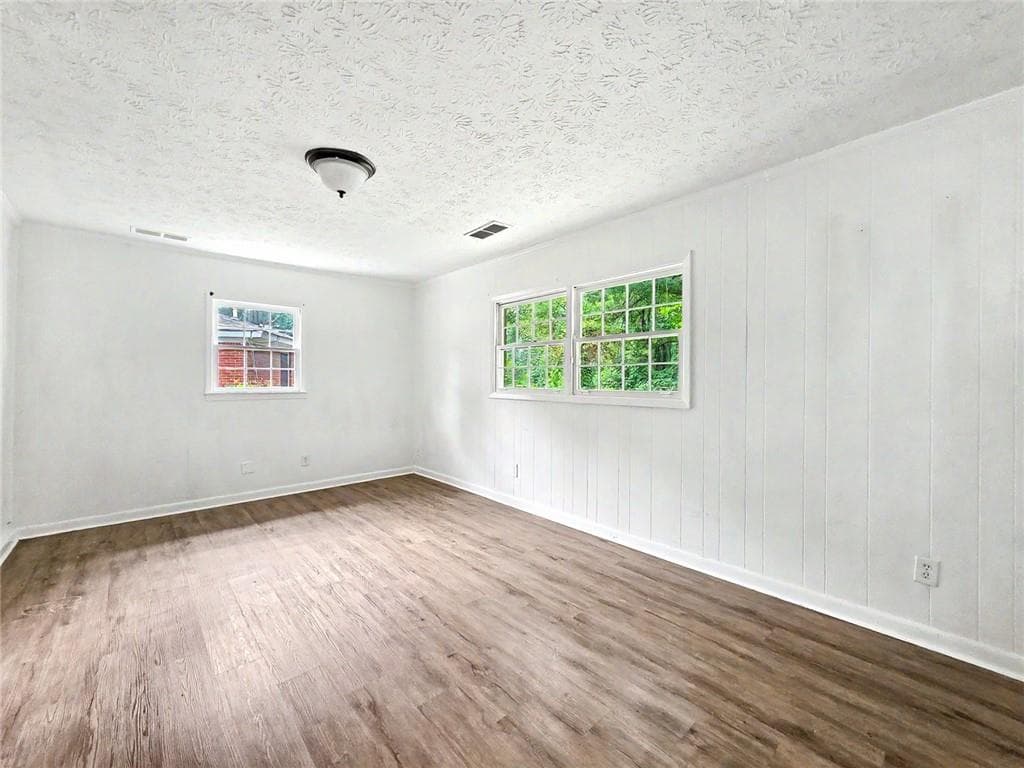 4 bedroom, 2 bathroom, 1,924 sq ft single family residence under contract at 1350 Lori Court, Conley, GA 30288 — photo 10