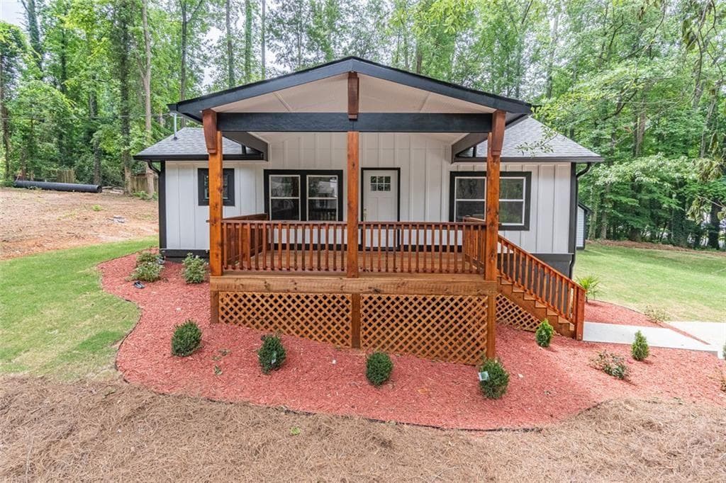 3 bedroom, 2 bathroom, 1,090 sq ft single family residence for sale at 1881 Sylvia Street, Austell, GA 30106 — photo 2
