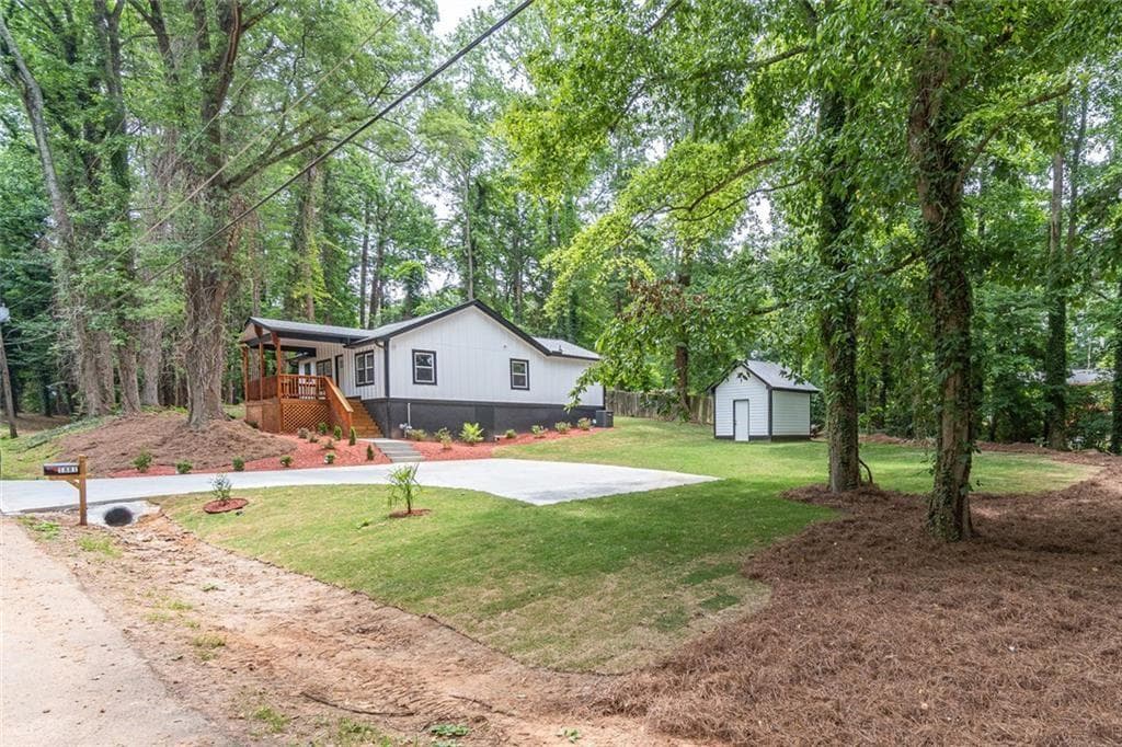 3 bedroom, 2 bathroom, 1,090 sq ft single family residence for sale at 1881 Sylvia Street, Austell, GA 30106 — photo 4