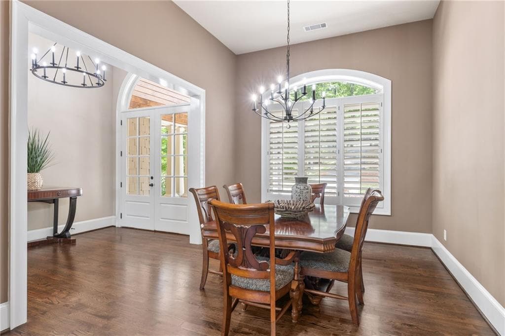4 bedroom, 4 bathroom, 3,992 sq ft single family residence under contract at 6485 Julian Road, Gainesville, GA 30506 — photo 9