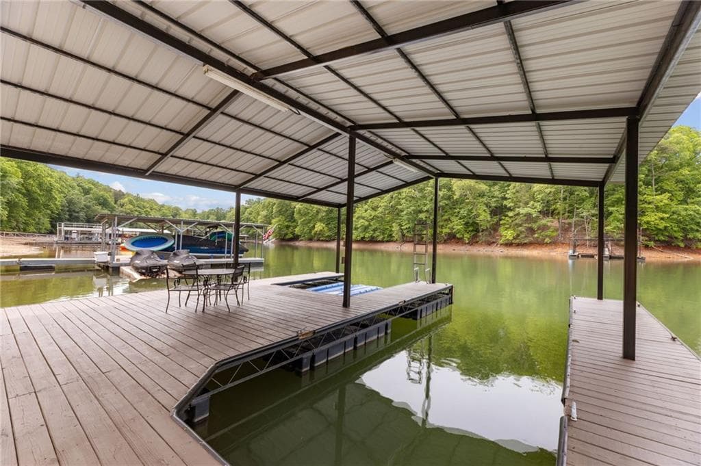 4 bedroom, 4 bathroom, 3,992 sq ft single family residence under contract at 6485 Julian Road, Gainesville, GA 30506 — photo 2