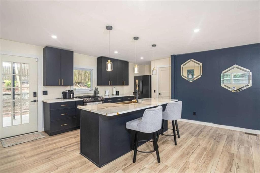 3 bedroom, 3 bathroom, 1,875 sq ft single family residence for sale at 2781 Rollingwood Lane, Atlanta, GA 30316 — photo 10