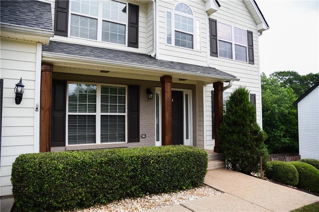 8 bedroom, 4 bathroom, 2,510 sq ft single family residence for sale at 1020 Cyperts Trail, Winder, GA 30680 — photo 3