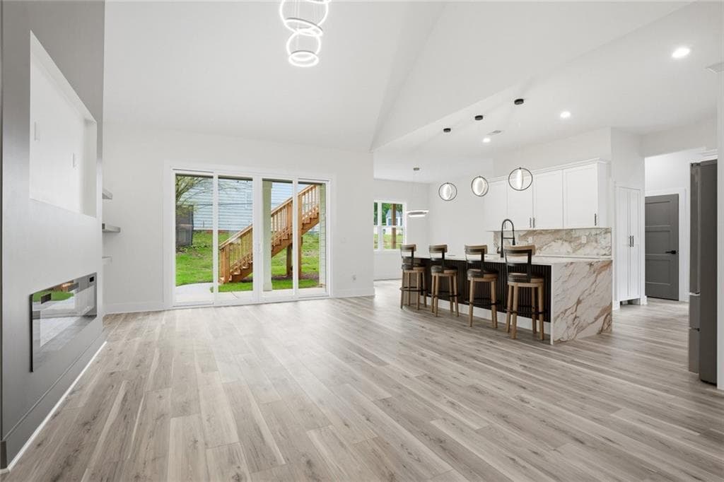 5 bedroom, 5 bathroom, 3,995 sq ft single family residence for sale at 559 Pennybrook Lane, Stone Mountain, GA 30087 — photo 6