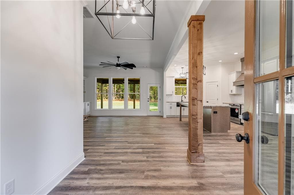 4 bedroom, 2 bathroom, 1,889 sq ft single family residence under contract at 91 Banks Path, Dallas, GA 30157 — photo 3