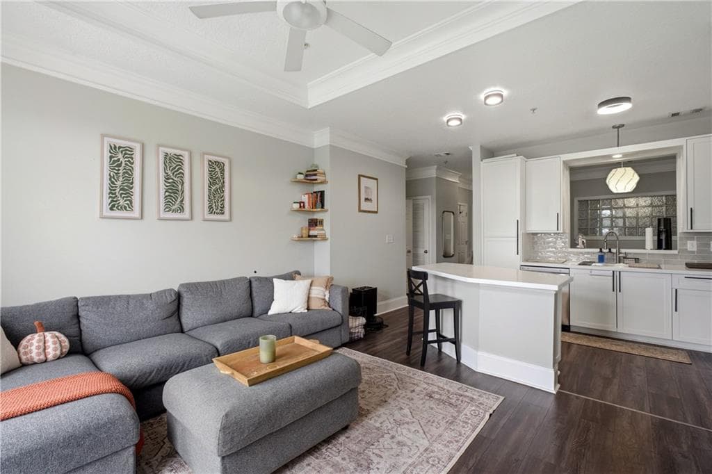 2 bedroom, 2 bathroom, 1,155 sq ft condominium for sale at 400 17th Street 2407, Atlanta, GA 30363 — photo 6