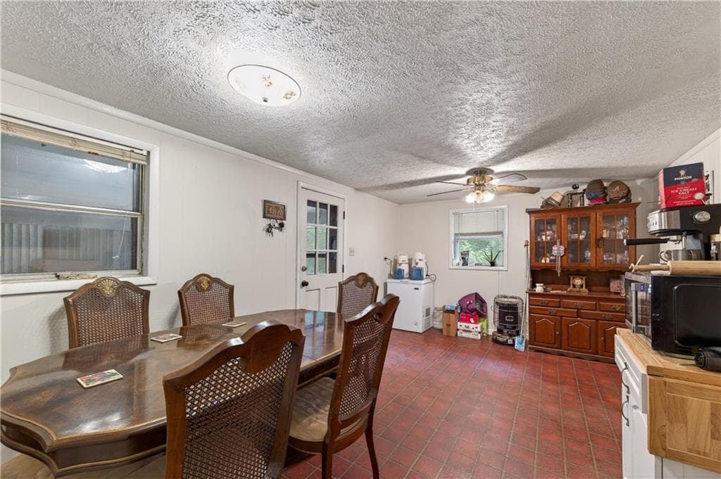 2 bedroom, 1 bathroom, 1,196 sq ft single family residence for sale at 4399 Highway 411, Rydal, GA 30171 — photo 9