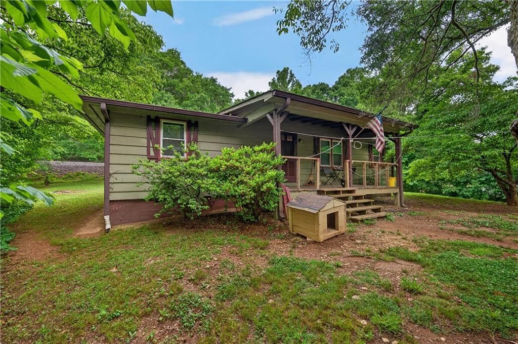 2 bedroom, 1 bathroom, 1,196 sq ft single family residence for sale at 4399 Highway 411, Rydal, GA 30171 — photo 1 of 31