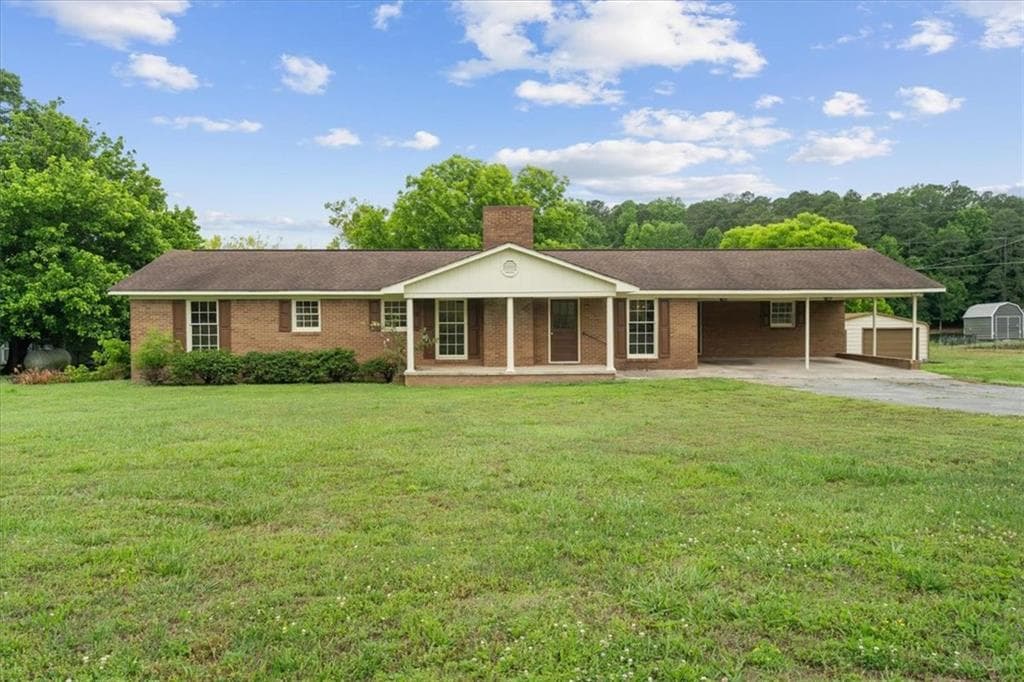 4 bedroom, 2 bathroom, 1,859 sq ft single family residence for sale at 687 Johnson Lake Road, Adairsville, GA 30103 — photo 2