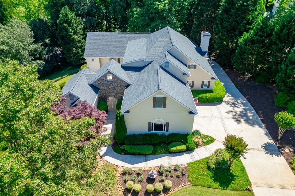 5 bedroom, 6 bathroom, 5,774 sq ft single family residence sold at 3020 Pinot Noir Way, Braselton, GA 30517