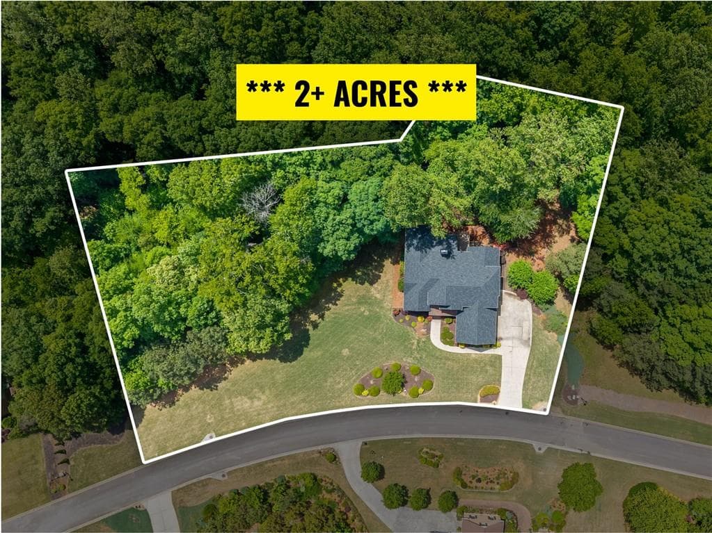 5 bedroom, 5 bathroom, 4,254 sq ft single family residence for sale at 4726 Quailwood Drive, Flowery Branch, GA 30542 — photo 7