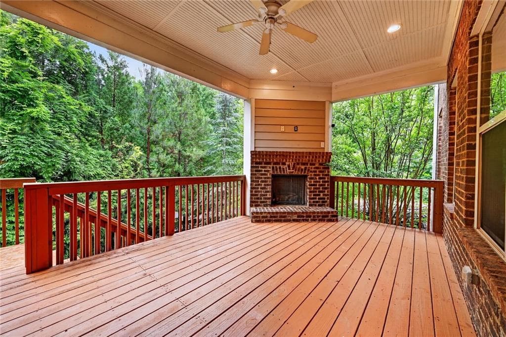 5 bedroom, 4 bathroom, 4,208 sq ft single family residence for rent at 5327 Whitney Landing, Dunwoody, GA 30360 for $5,000 a month — photo 2