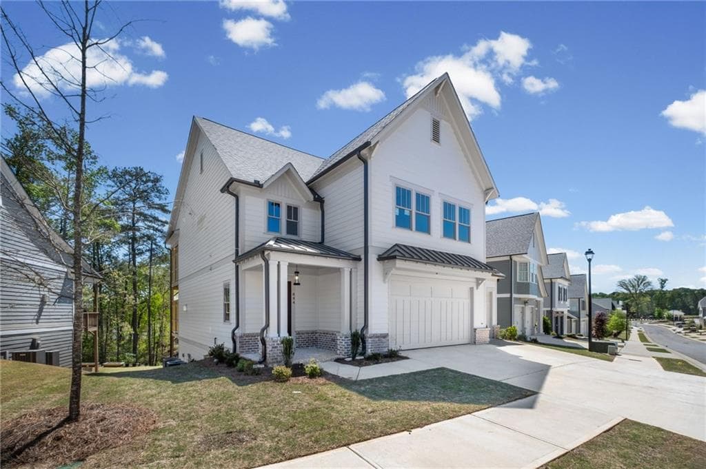 5 bedroom, 5 bathroom, 3,952 sq ft single family residence under contract at 844 Lakemont Drive, Canton, GA 30114 — photo 2