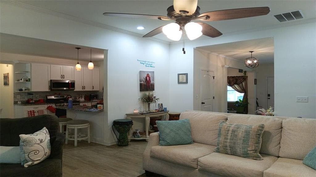4 bedroom, 3 bathroom, 2,444 sq ft single family residence for sale at 909 Highway 314, Fayetteville, GA 30214 — photo 8