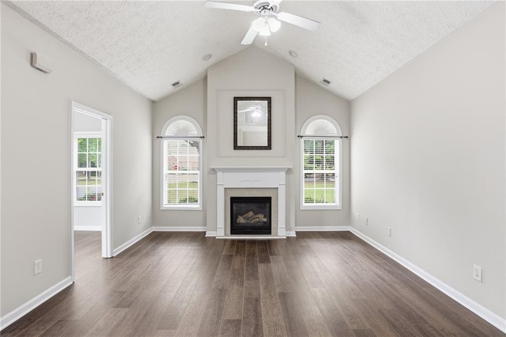 2 bedroom, 2 bathroom, 1,332 sq ft condominium under contract at 3703 Villa Springs Circle, Powder Springs, GA 30127 — photo 4