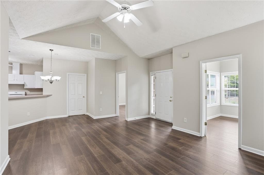 2 bedroom, 2 bathroom, 1,332 sq ft condominium under contract at 3703 Villa Springs Circle, Powder Springs, GA 30127 — photo 10
