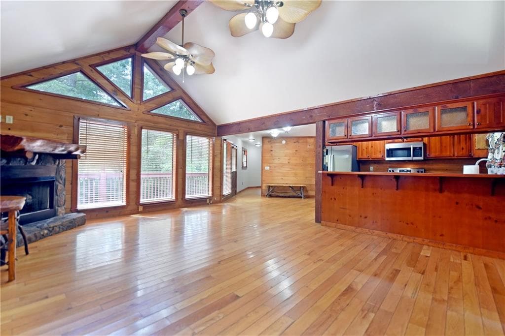 3 bedroom, 2 bathroom, 1,476 sq ft single family residence for sale at 3857 Gumlog Road, Young Harris, GA 30582 — photo 4