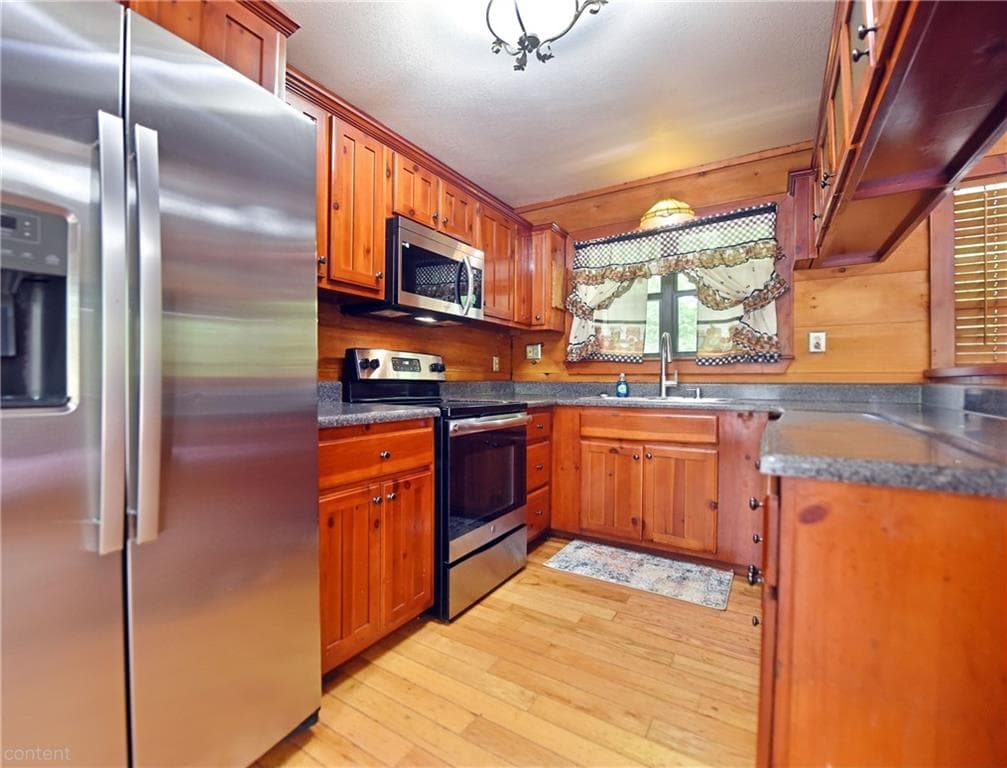 3 bedroom, 2 bathroom, 1,476 sq ft single family residence for sale at 3857 Gumlog Road, Young Harris, GA 30582 — photo 8