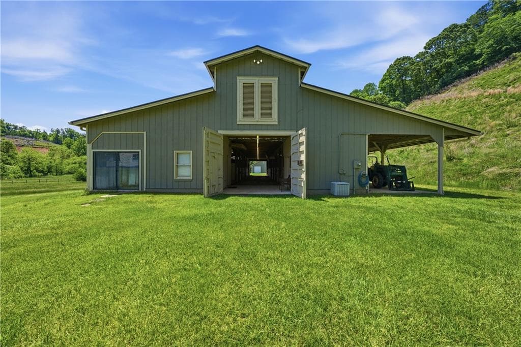 7 bedroom, 7 bathroom, 9,539 sq ft single family residence for sale at 619 Hamp Mill Road, Dahlonega, GA 30533 — photo 4