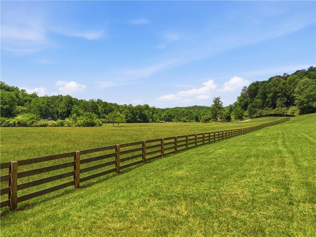 7 bedroom, 7 bathroom, 9,539 sq ft single family residence for sale at 619 Hamp Mill Road, Dahlonega, GA 30533 — photo 8