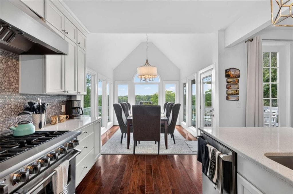 3 bedroom, 4 bathroom, 2,334 sq ft single family residence for sale at 4215 Cagle Road, Lula, GA 30554 — photo 5