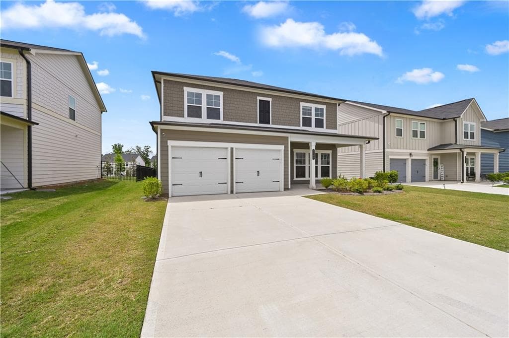 4 bedroom, 3 bathroom, 2,192 sq ft single family residence for sale at 2197 Boxwood Circle, Conyers, GA 30094 — photo 3
