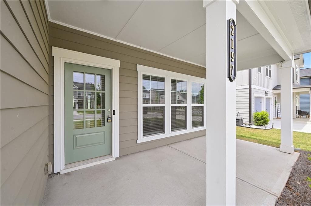 4 bedroom, 3 bathroom, 2,192 sq ft single family residence for sale at 2197 Boxwood Circle, Conyers, GA 30094 — photo 10